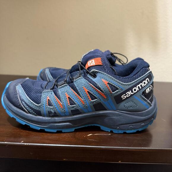 Salomon XA Pro Adventure Running Shoes - kids Outdoor Footwear Size 1 - Picture 1 of 8